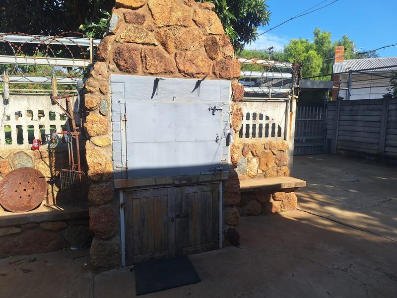 4 Bedroom Property for Sale in Roosheuwel North West